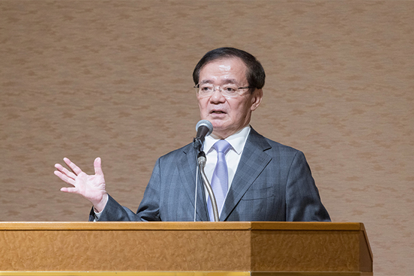 Greeting speech by Akira Hiruma (President of Research Foundation for Opto-Science and Technology)