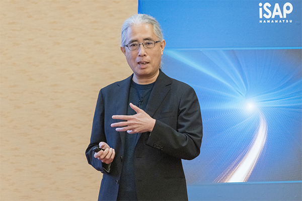 Invited lecture by Prof. Kenji Ohmori (Institute for Molecular Science, Japan)